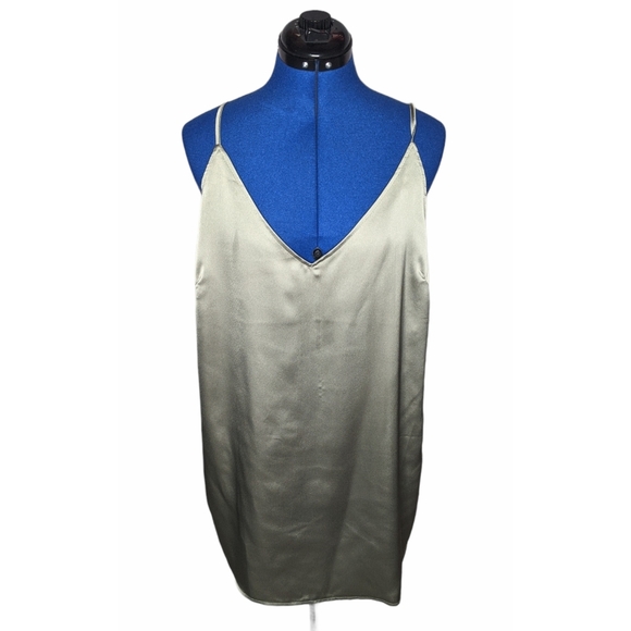 Carli Bybel x Missguided Sage Satin Dress - Picture 3 of 4